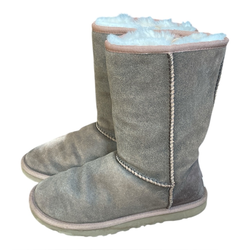 UGG Brown Boots Sz 7 with Buttons for Shearling Knit Cuffs (Cuffs Missing)